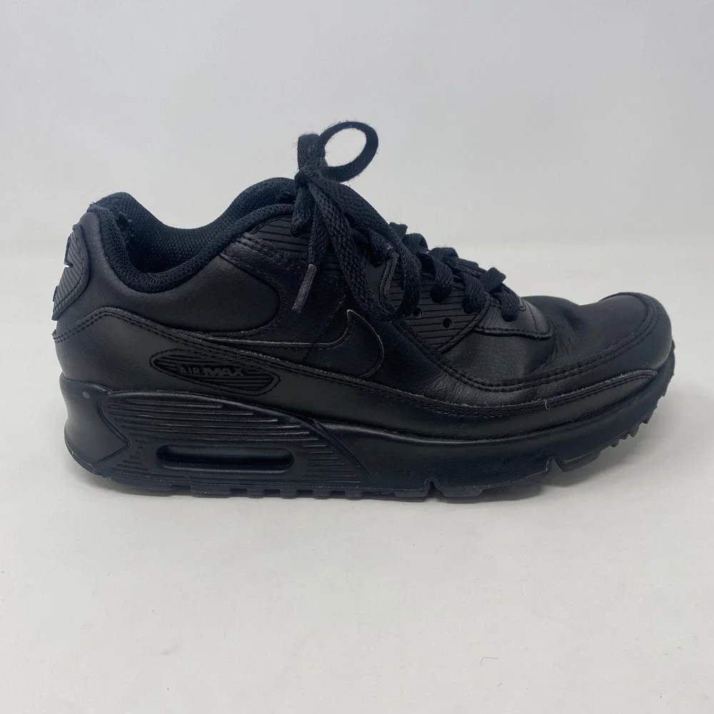 Nike Air Max 90 Triple Black Sneakers CD6864-001‎ Youth Size 6.5Y